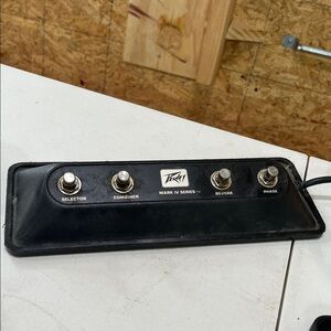 Mark IV Series Footswitch - Black